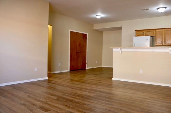 Eat in kitchen - 9708 SW 17th St