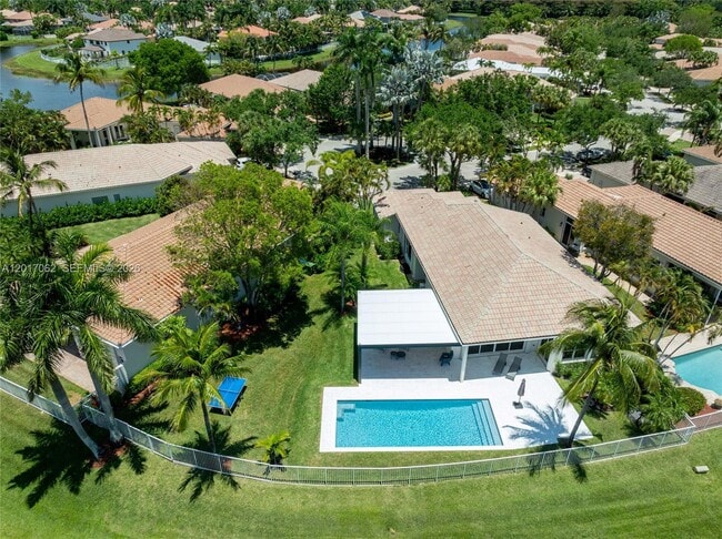 Building Photo - 2576 Bay Pointe Dr