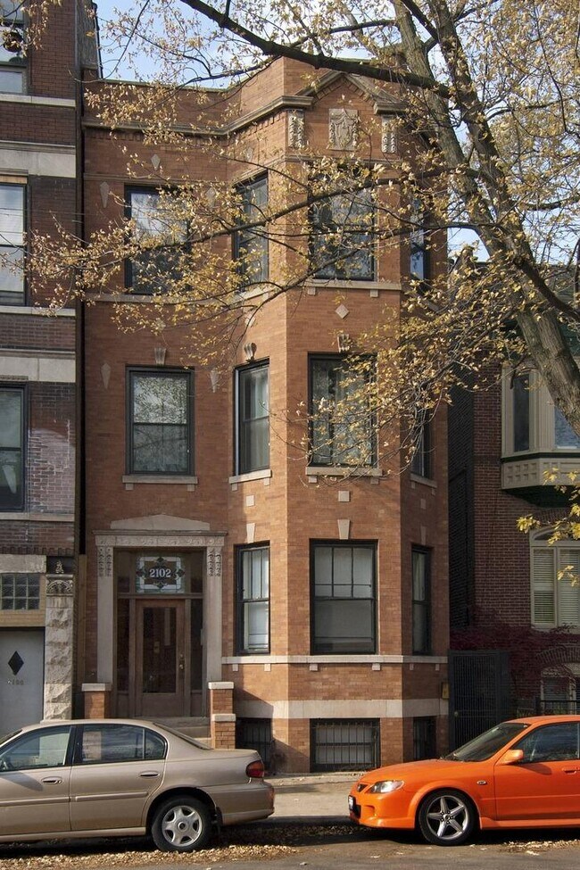 Foto del edificio - 4 bedroom in Chicago IL 60614