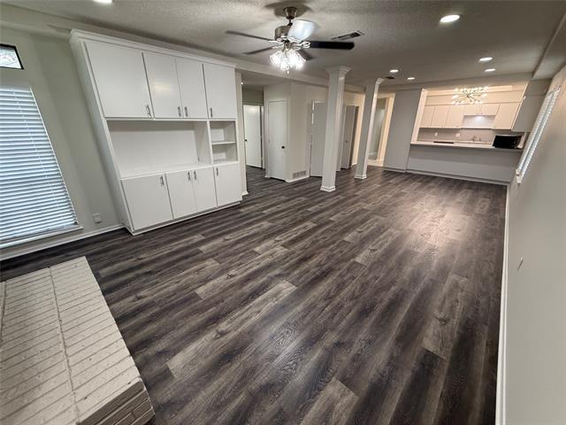 Building Photo - 5887 Westhaven Dr