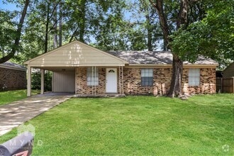 Building Photo - 3020 Normandy Dr