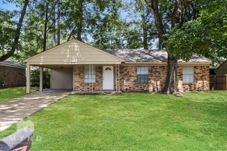 Building Photo - 3020 Normandy Dr