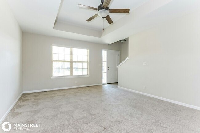 Foto del edificio - 1400 NW Hilltop Ln, Grain Valley, MO 64029