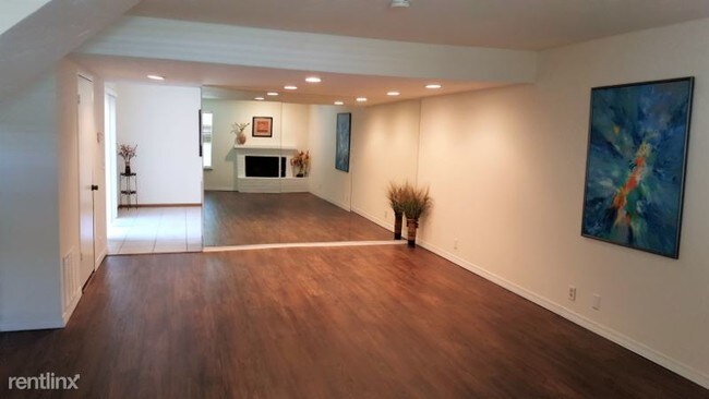 Building Photo - 9775 Hefner Village Blvd