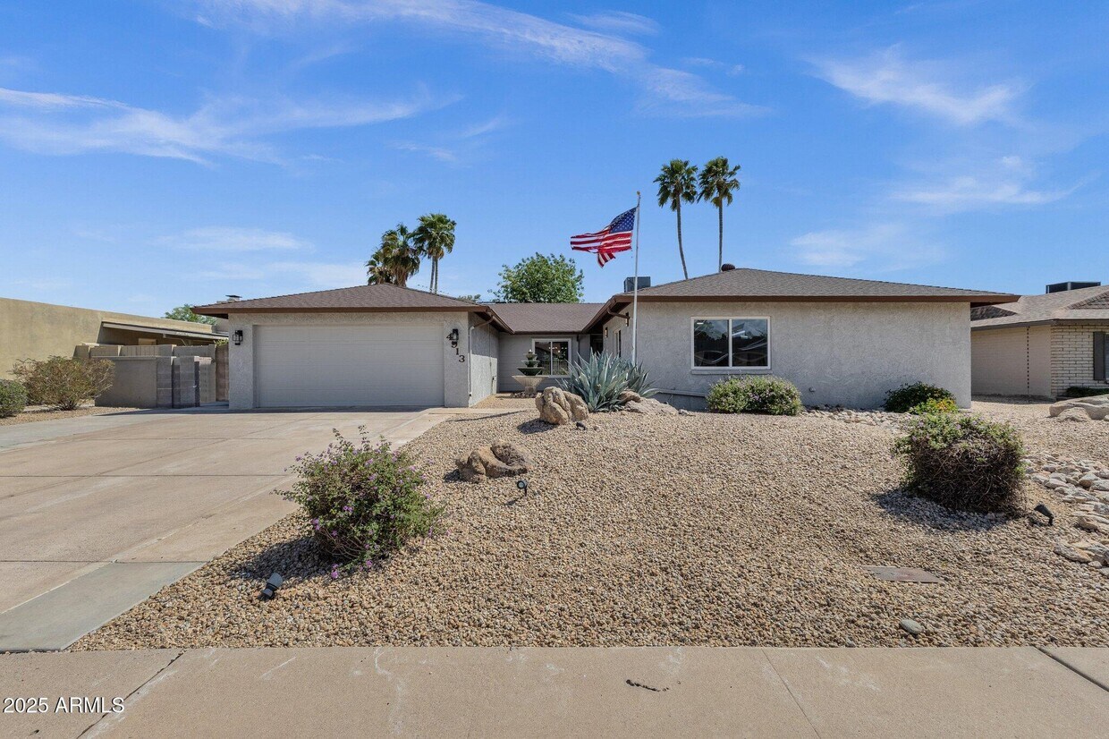 Foto principal - 4913 E Acoma Dr