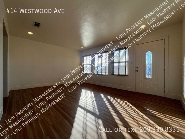 Building Photo - 414 Westwood Ave