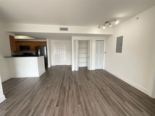 Building Photo - 9357 SW 77th Ave