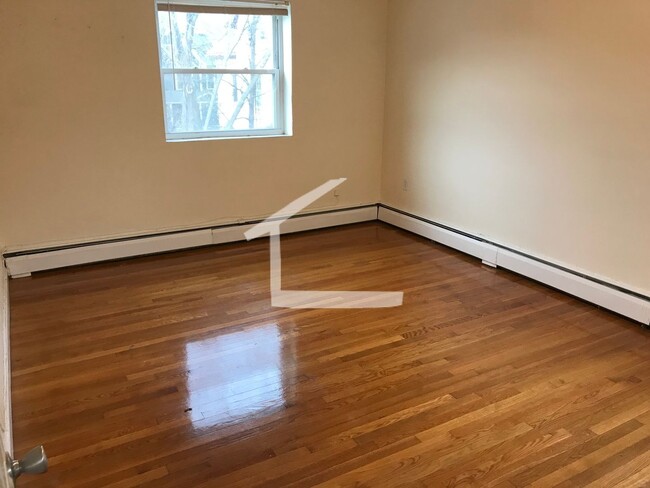 Building Photo - 1-Bed w/H&HW Koreatown/BU/Allston Village