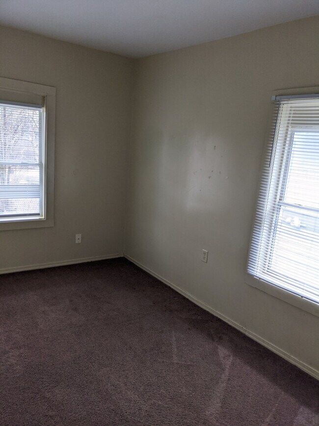 Building Photo - 2917 boulevard Pl / Rickey Pascarella