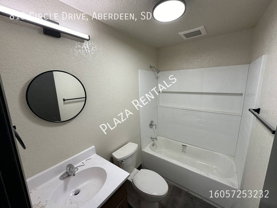 Foto del edificio - 1007 N 2nd St