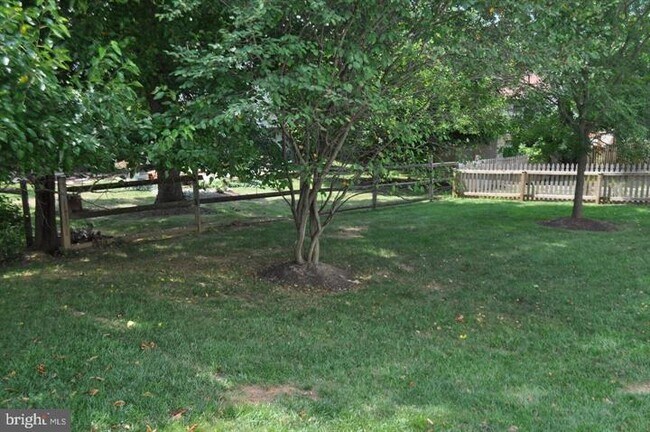 Foto del edificio - 203 Watts Branch Pkwy