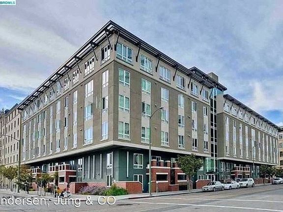Building Exterior - 1511 Jefferson St