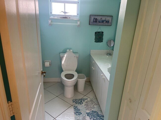 Foto del edificio - 740 Luisa Ln