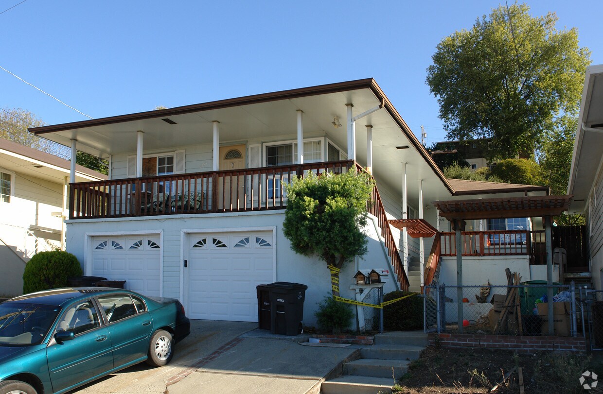 Building Photo - 24518 Leona Dr