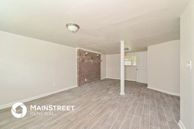 Building Photo - 6509 Ellesmere Dr NW