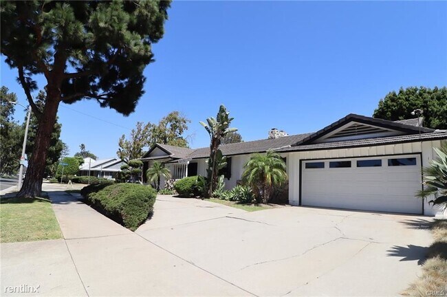 Building Photo - 3 br, 2 bath House - 232 N Hillcrest Blvd