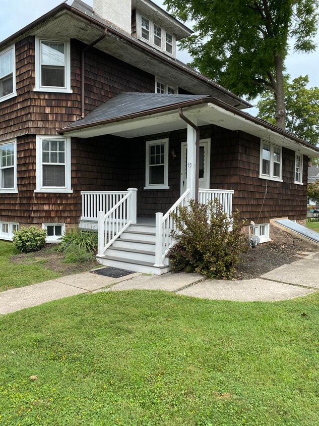 Primary Photo - 55 N Franklin St