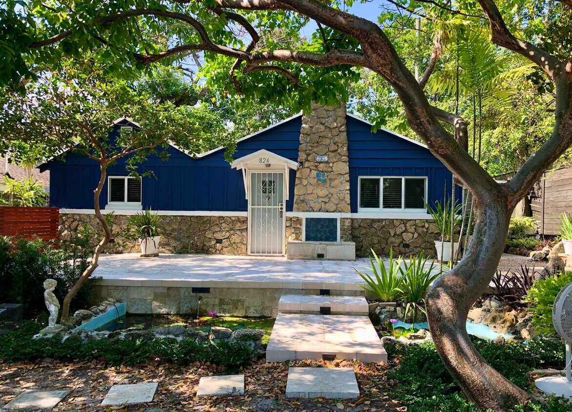 Foto principal - 824 35th St