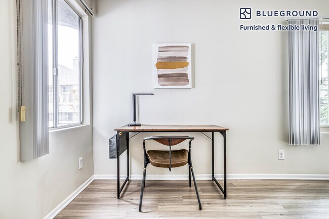 Foto del edificio - 11937 Avon Way