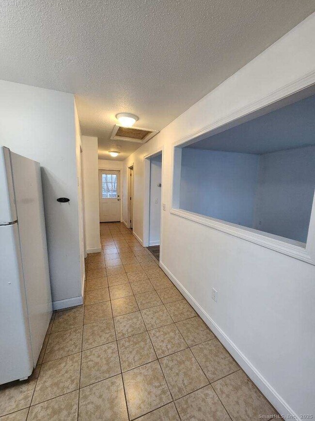 Building Photo - 205 Camp St