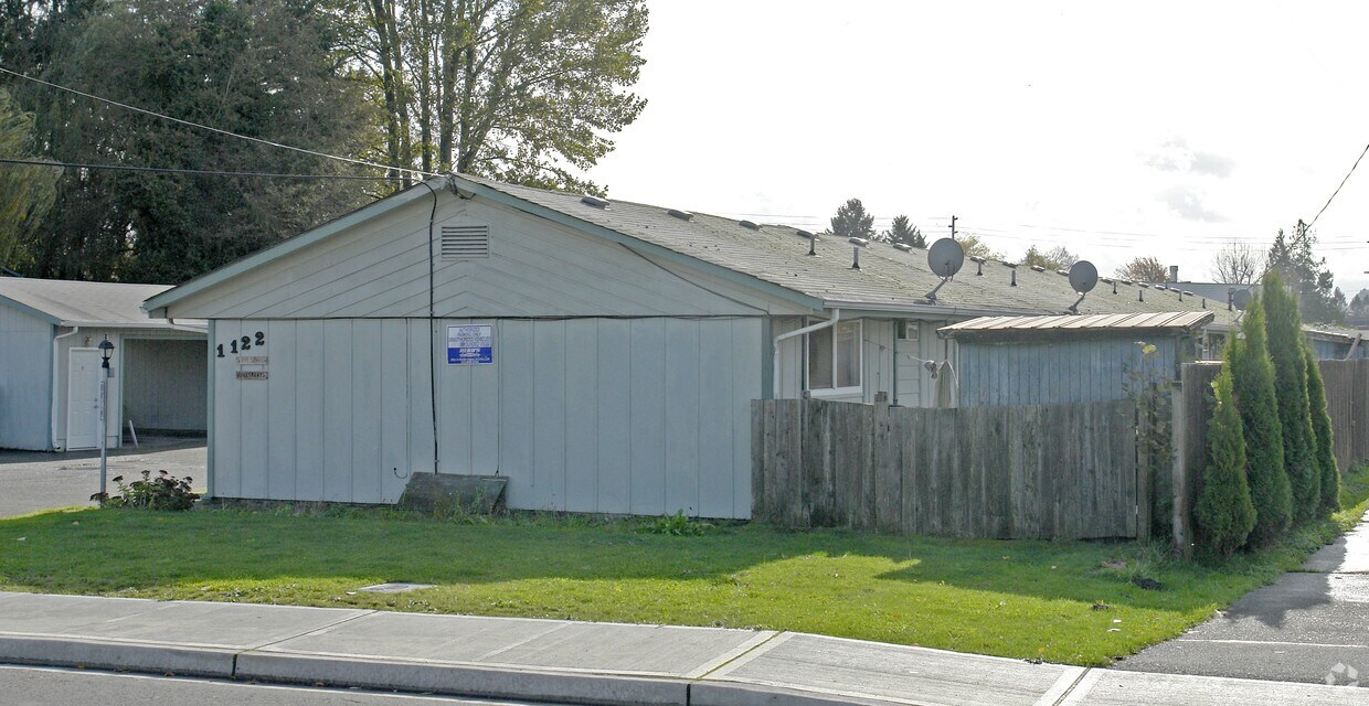 Building Photo - East Sumner Apartments