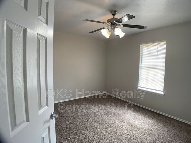 Foto del edificio - 1720 NW 172nd St