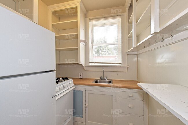 Foto del edificio - 318 W Laurel St