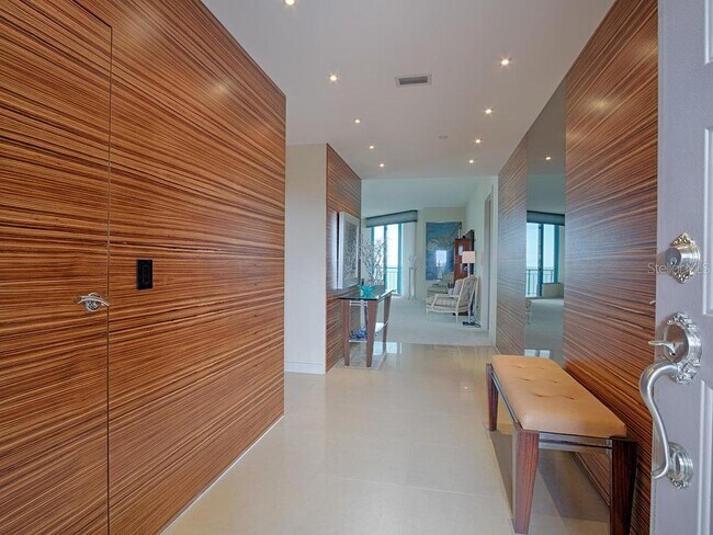 Building Photo - 1560 Gulf Blvd