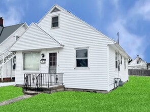 Building Photo - 850 Wright Ave