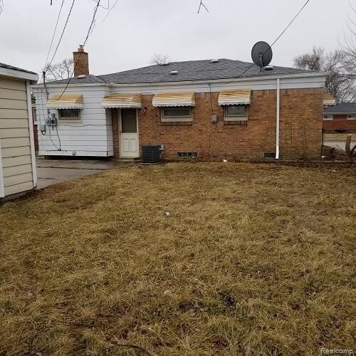 Building Photo - 29850 Hanover Blvd