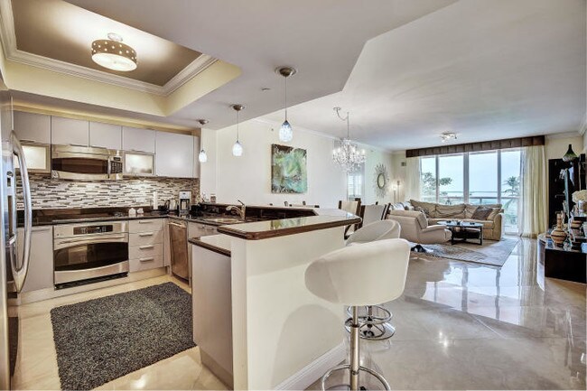 Building Photo - 2650  Lake Shore Drive 302