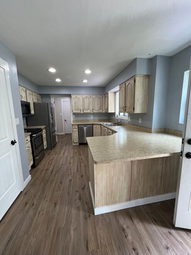 kitchen - 2965 Bluebird Ln