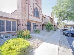 Building Photo - 8111 W Wacker Rd