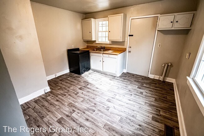 Building Photo - 2 br, 1 bath House - 516 Clark St.