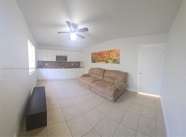 Foto del edificio - 13800 Harrison St