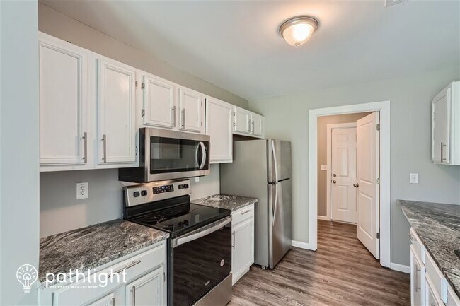 Building Photo - 735 Kilkenny Circle