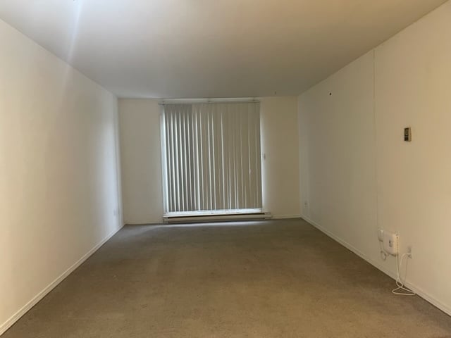 Building Photo - 9004-9086 86 St