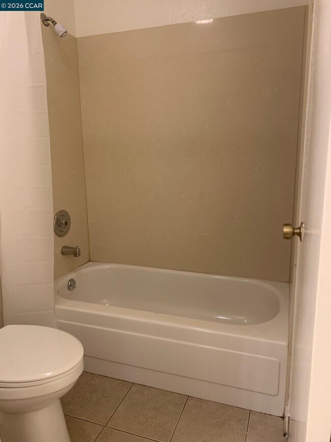 Building Photo - 13700 San Pablo Ave