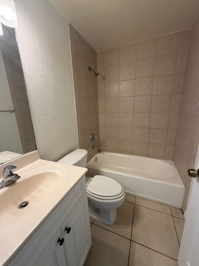 Foto del edificio - 4608 Douglas Ln