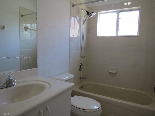 Building Photo - 3 br, 2 bath House - 22527 SW 102nd Path