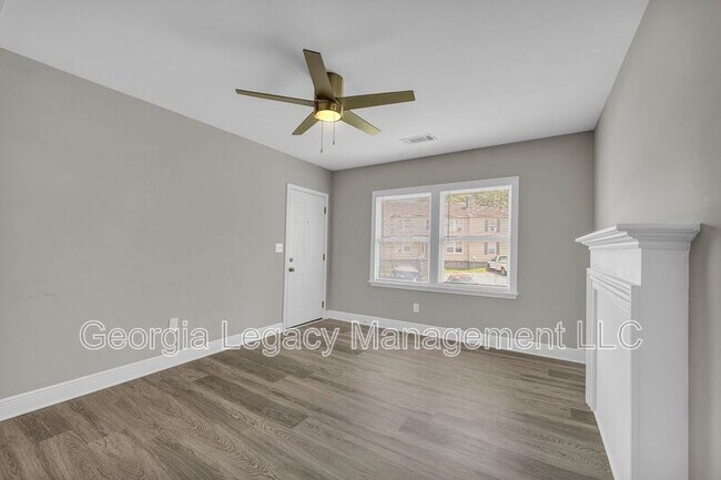 Foto del edificio - 21 Andrews Ct