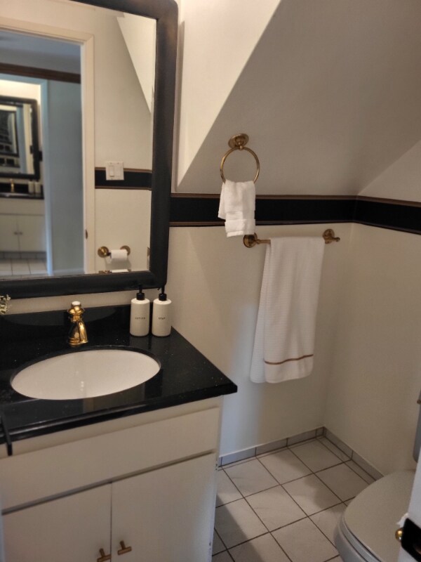 Foto del edificio - 4213 Admiralty Ln