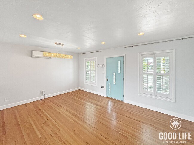 Foto del edificio - Unique 3BD/2BA Home in El Cerrito with Panoramic Views, Trex Deck & Large Yard