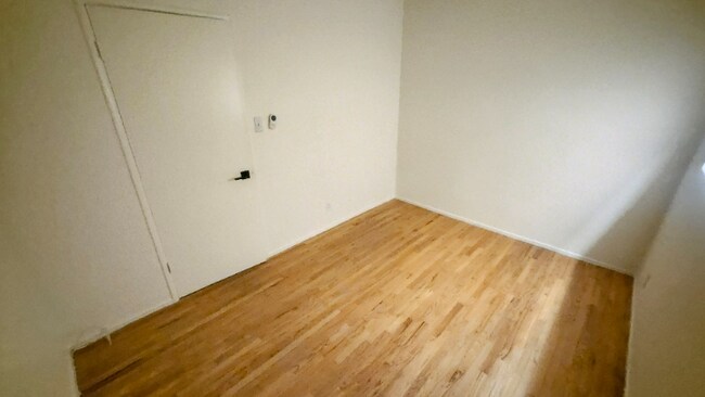 Foto del edificio - 24 Brooks Ave