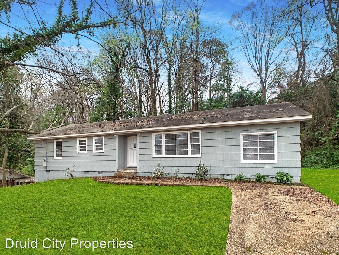 Primary Photo - 3 br, 1.5 bath House - 5 Dogwood Lane