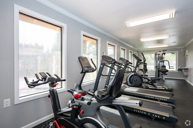 Fitness Center - Sommerset