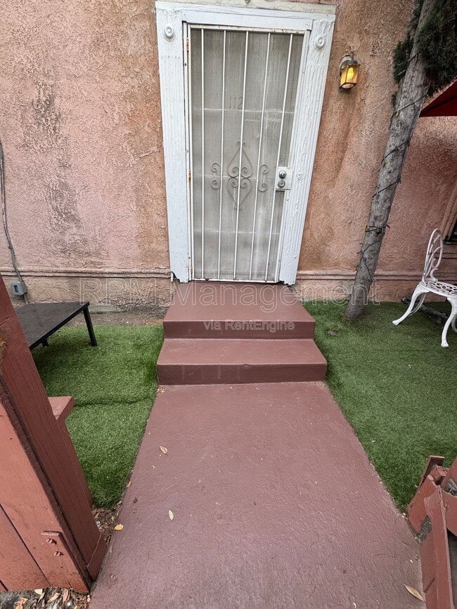 Building Photo - 1781 N Orchid Ave