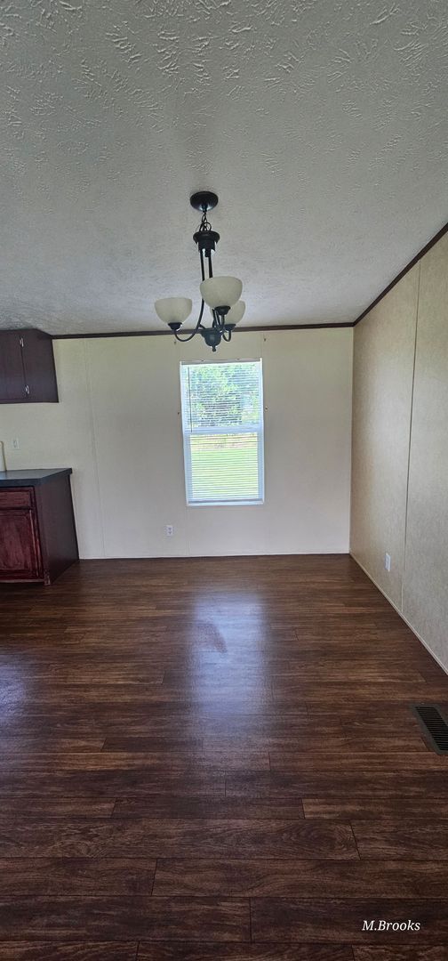 Building Photo - home in Brooks County