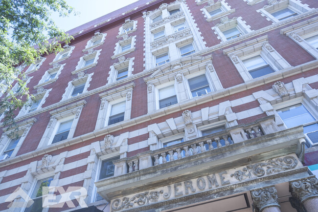 Foto del edificio - 215 W 116th St