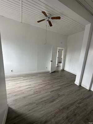 Foto del edificio - 104 W Michigan St